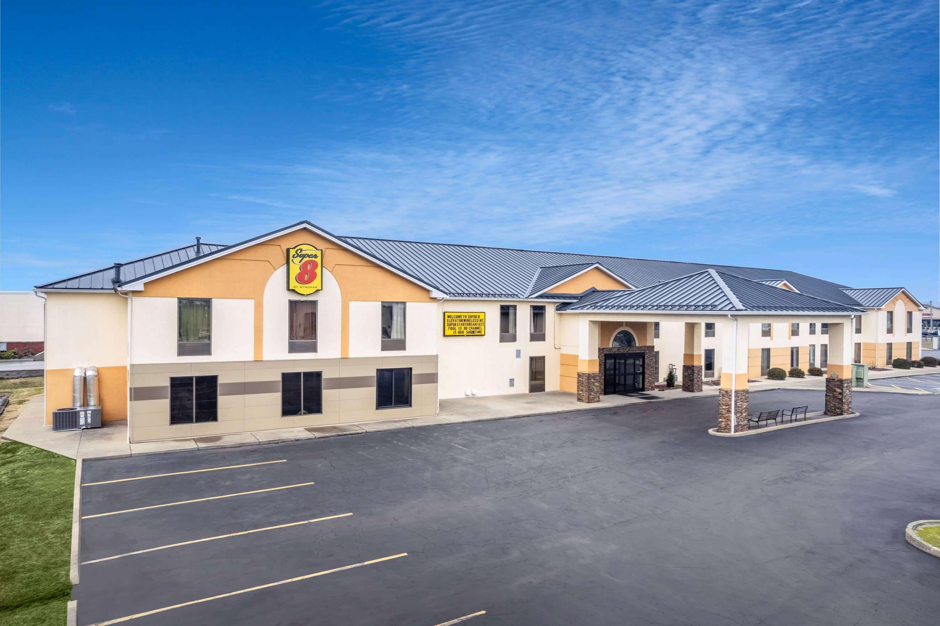 Super 8 by Wyndham Shepherdsville Eksteriør billede